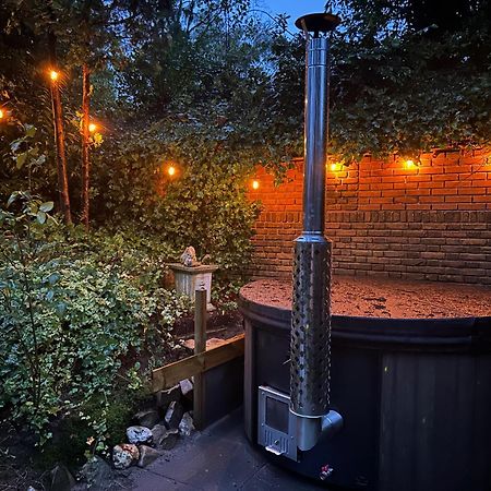Villa Bosboerderij De Goudsberg Met Hottub In Tuin Lunteren Exterior foto