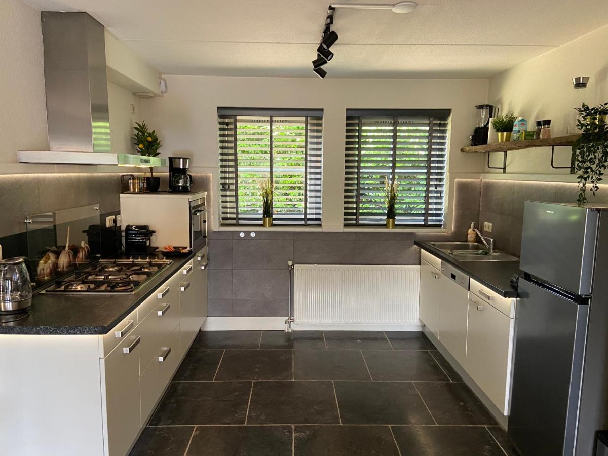 Villa Bosboerderij De Goudsberg Met Hottub In Tuin Lunteren Exterior foto