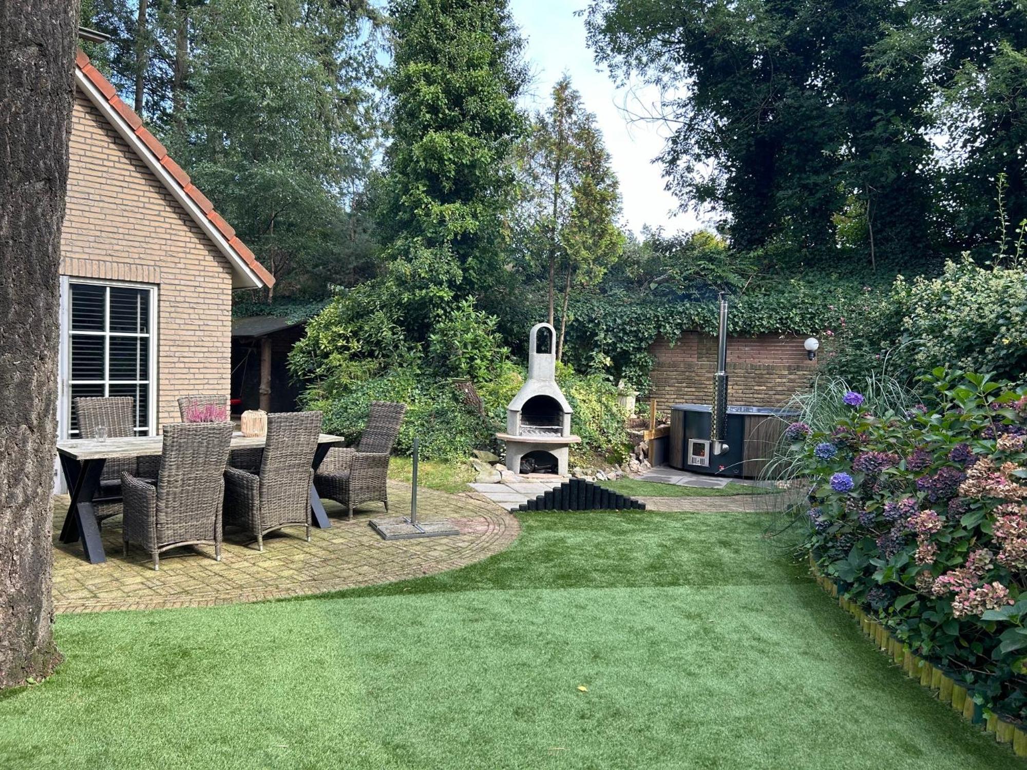 Villa Bosboerderij De Goudsberg Met Hottub In Tuin Lunteren Exterior foto